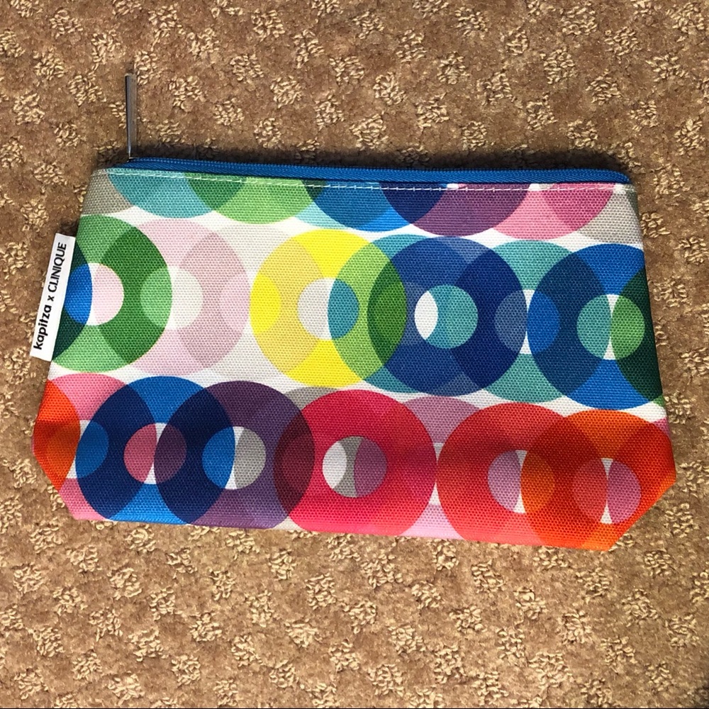 🧚🏽‍♀️3/$15 Clinique Colour Rings Cosmetic Bag